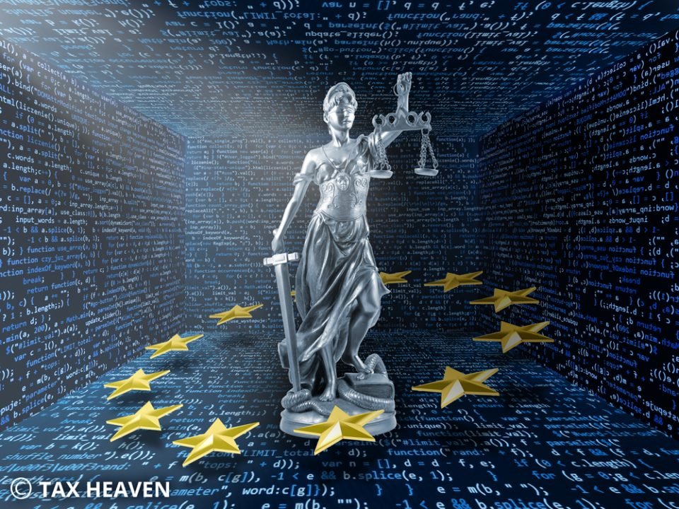 ΔΕΕ - Όχημα το οποίο δεν έχει αποσυρθεί επισήμως από την κυκλοφορία και είναι σε λειτουργική κατάσταση πρέπει να καλύπτεται από ασφάλιση της αστικής ευθύνης που προκύπτει από την κυκλοφορία αυτοκινήτων οχημάτων, ακόμη και αν ο κύριός του, ο οποίος δεν προτίθεται πλέον να το οδηγήσει, έχει επιλέξει να το σταθμεύσει σε ιδιόκτητο οικόπεδο