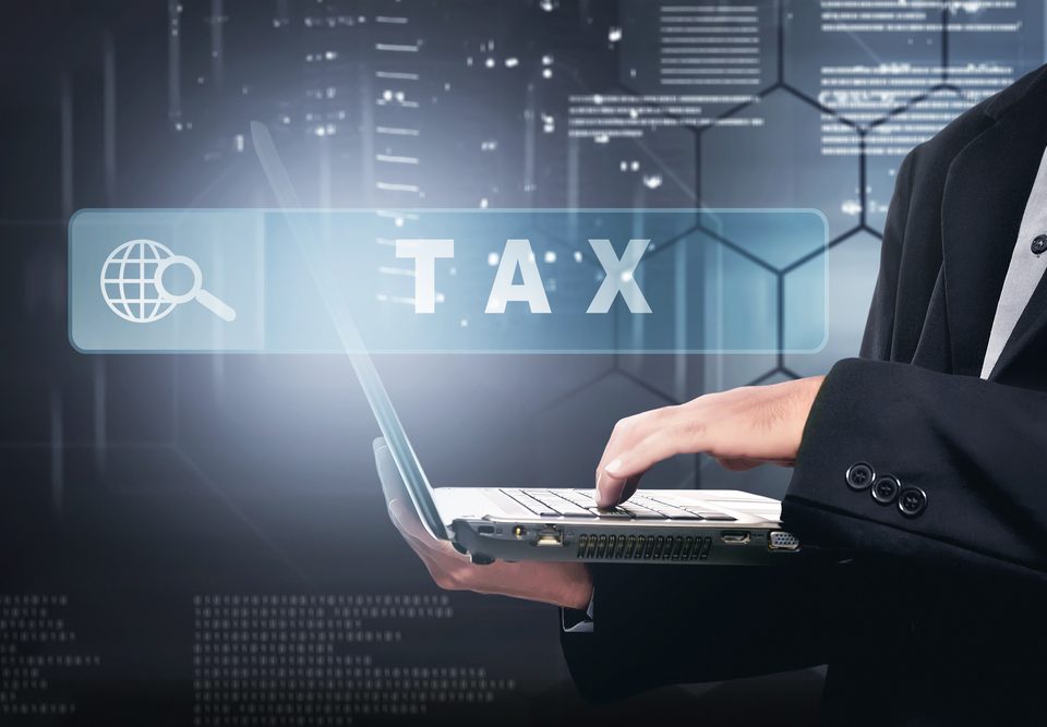 Η ισπανική κυβέρνηση προτίθεται να καθιερώσει ειδικό φόρο ψηφιακών υπηρεσιών